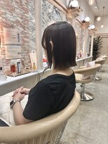 エル バイ ロンド 関(elle by Lond)&nbsp;[elle by lond]栗原　瑠世　外ハネ/切りっぱなし/ボブ