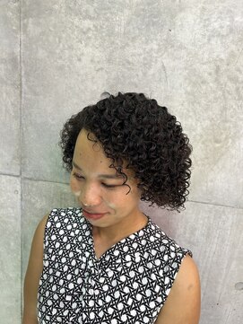 ノーフューチャー(NO FUTURE) スパイラルパーマ