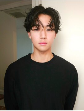 ユルクメゾンシティ 名古屋(JURK MAISON CITY) 【fuuki style】センターパート ニュアンス 毛流れ メンズパーマ