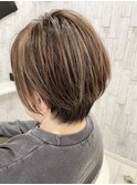 ミルクティーベージュ/ハイライト/ショート/白髪ぼかし/ブリーチ