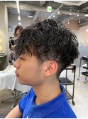 波巻きツーブロック束感モテる黒髪