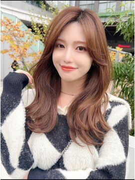 アフロートフクオカ(AFLOAT FUKUOKA) 2wayバングでイメチェン！顔まわりレイヤーくびれヘアが人気◎