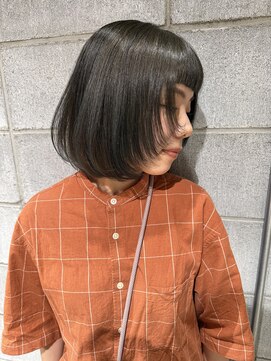 ノル 栄矢場町(nol) 顔回りレイヤー×アッシュグレー(ダークグレー/顔回りウルフ)