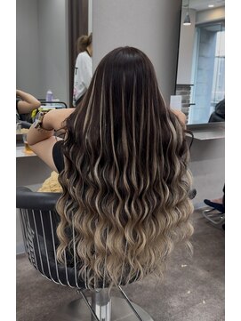 エミーバイモアムー(Emmie byMoremuu) 【RYUKI】スーパーロングエクステ