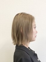 ヴェイスサロン(Vase Salon)&nbsp;ダークアッシュミディアムレイヤーカット似合わせカット