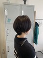 アクシュ(aqush) 襟足まとまる大人ショートです
