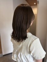 レガシー(Legacy.)&nbsp;抜け感たっぷりオリーブカラー×ミディアムスタイル