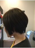 ショートボブ