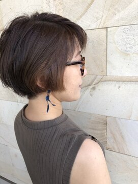 パレンテ(Parente) ワンポイントショートボブ