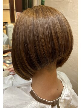 ファーレンピュアスウィート(fahren-pure-suite) 刈り上げボブ