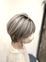 アンデイ(unday)&nbsp;ショートシルバーアッシュ