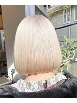 オムネス(omnes)&nbsp;『ブロンドカラー』担当 飯村 奎太