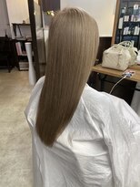 ムーブ(Moob)&nbsp;透明感抜群ミルクティーベージュカラー【別府】