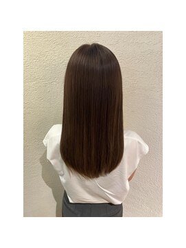 エルサフィロ キタハマ(el zafiro kitahama) 20×30×40代×クールブラウンカラー×ダークトーン×ツヤ感UP