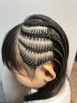 ロム 札幌大通(LOM)&nbsp;キッズ地毛サイドコーンロウ