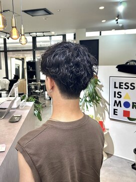 ナイロ(NiLO) 無造作感がキマるスパイラルパーマ