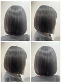☆切りっぱなしボブのベージュカラーに細めのハイライト