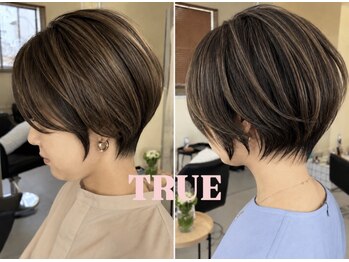 トゥルー(true)の写真/《ショートヘアx脱白髪染めハイライトの組み合わせが◎》シルエット重視のヘアデザインで上品な印象に*