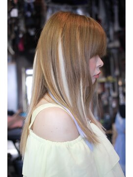 オーバーキャプテンネイキッド(OVER CAPTAIN NAKED) 個性派必見♪3色グラデーションエクステ40本