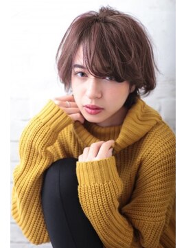 ネオリーブエクラ 上野御徒町店(Neolive eclat) 外ハネミックスショートスタイル　アースカラー