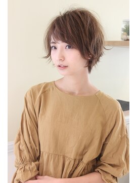 レウナ 外苑前(Reuna) 20代30代40代大人可愛いひし形ショート ニュアンスショート