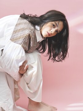 ウィット(wit) 暗髪艶ややかセミディ【wit 武蔵小杉】