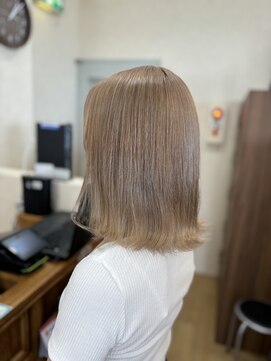 ミラシィ 成田(Mirashy) 外はね×ミルクティーベージュ♪