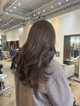 ラウブロッサム 大宮西口店(Lau Blossom) 寒色ブラウン