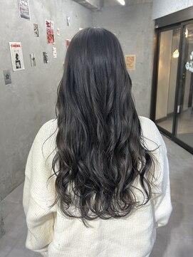 ドアホワイト(door white) 【doorwhite 新松戸 Kanna】グレージュ/グレーアッシュ