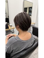 ジーレ(jiire)&nbsp;ショートの白髪ぼかし