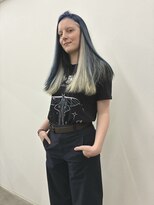 ケプカ(KEPKA)&nbsp;ツートーンカラー　ホワイトブロンドxブルー