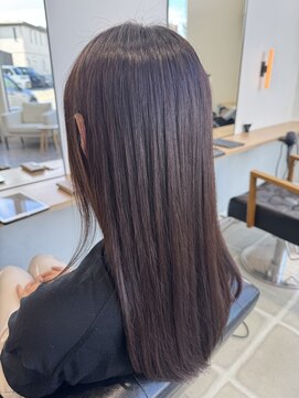 セラ(SERA) セミロングの酸性ストレート