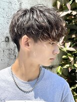 アーリー(Ali'i)&nbsp;ツイストスパイラルパーママッシュウルフシャドウパーマ束感