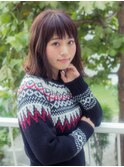 くせ毛風外はねボブ
