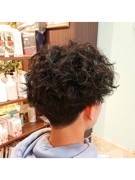 マーマレードスカイ(hair Marmalade Skies) ゆるめツイストスパイラルパーマ