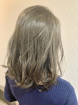 ファブ 銀座(fav) 【fav 銀座】前下がりロブ　シルバーグレージュ