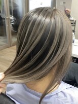 ヴィフ 大船(VIF)&nbsp;筋感バレイヤージュ/ダブルカラー/ケアブリーチ/大船/大船駅