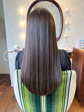 エルサフィロ キタハマ(el zafiro kitahama) 20×30×40代×ナチュラル×髪質改善×ロング×艶髪×オトナ女子