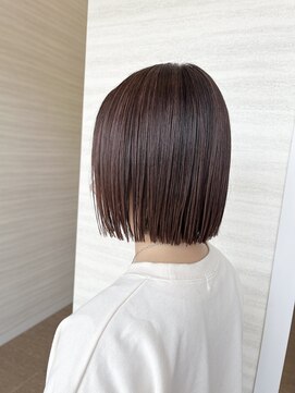 アイコニック 春日店(ICONIQ) 切りっぱなしボブ×ピンクブラウン