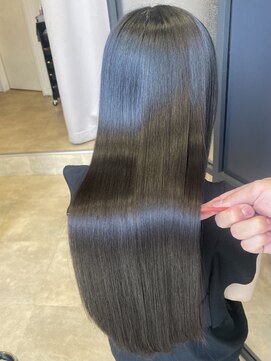 エクラート リラ 立川店(ECLART lilas.) 艶さらしっとりロングヘアスタイル【半個室/マンツーマン施術】