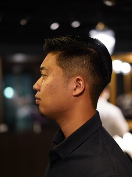 キングスマントーキョー 立川北口店(KINGSMAN TOKYO) メンズカットメンズパーマニュアンスパーマフェードカット[立川]