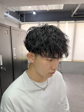 レブ 三条河原町(Reb,) メンズマッシュパーマツーブロックスパイラル