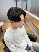 アレス バイ シカ 神戸三宮元町店(ALLES by Cica)&nbsp;スーツ短髪ツーブロック束感黒髪シークレットパーマ流行