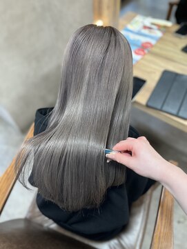 リエンス(RIENS) 【RIENS】シルバー×馬越麗奈『ダブルカラー』