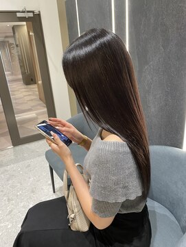 シュヴーブリヤン(cheveux brillants) 【美髪縮毛矯正で再現性100%】艶髪ロングストレートで髪に色気を