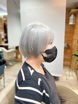 アリアバイエクラート 新宿南口店(ARiA by ECLART)&nbsp;ホワイトカラー×ショートボブ [takano]