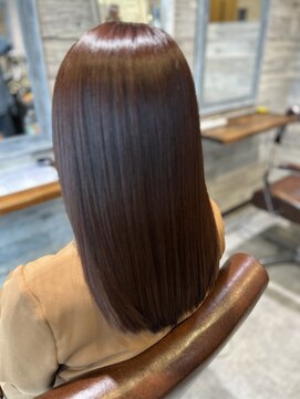 エスト(est) 品の良い艶髪ブラウン　M3Dトリートメントカラー