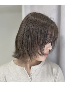 サニー 西中島店(sunny.) くびれレイヤー/くびれミディ/オリーブベージュ/ショートボブ