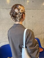 ハクボ(hakubo)&nbsp;参列ヘアにも個性をr