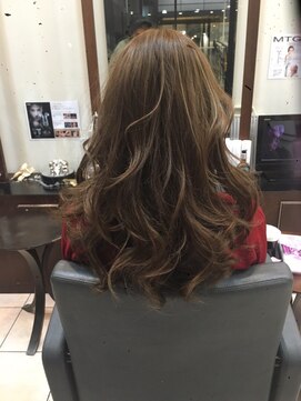 モードケイズ 阿倍野店(MODE K’s) 【MODEK's阿倍野店】　グラマラス＆パールベージュ